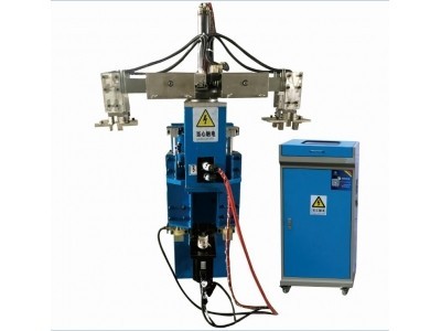 Fully automatic double - clip rotary manipulator